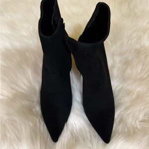 Nine West Red and Black Ankle Booties with Pointed Toe
